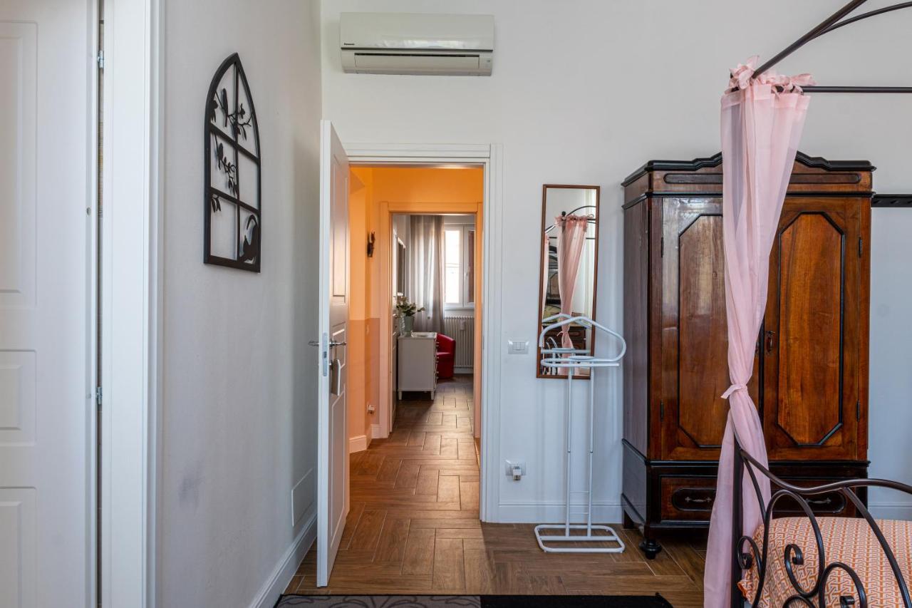 Villa Gold Maison à Ferrare Extérieur photo