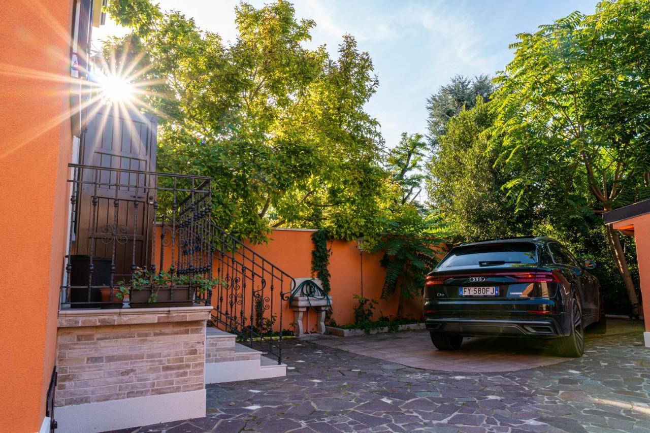 Villa Gold Maison à Ferrare Extérieur photo